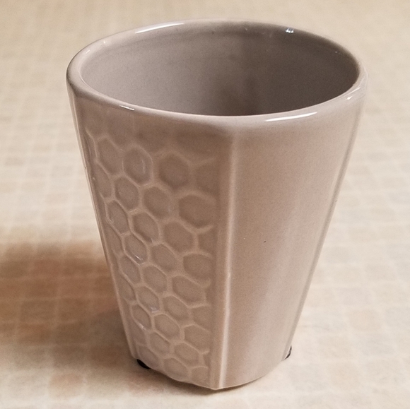 Other - 3/$15❤Small Ceramic Cup